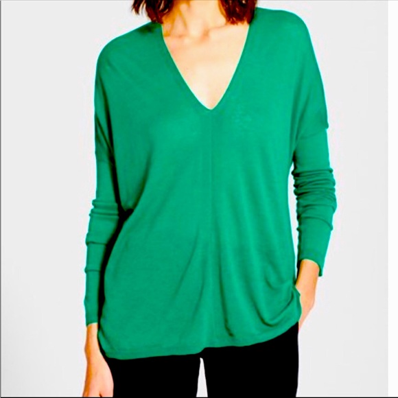 VINCE Double V Neck Oversized Green Sweater XS - Picture 1 of 6